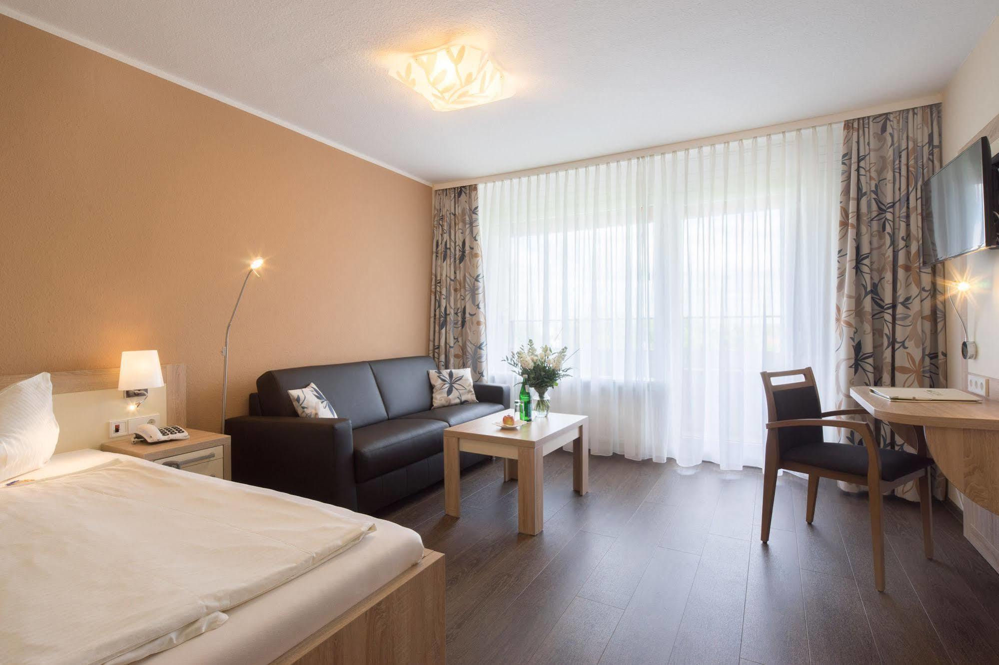 Gda Hotel Neustadt an der Weinstraße 外观 照片
